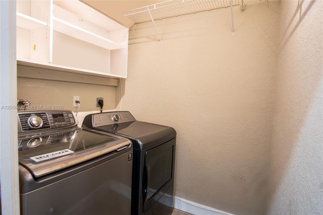 13836 SW 39th Ter, Miami, FL 33175