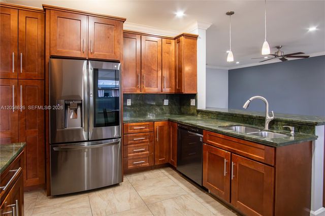 13836 SW 39th Ter, Miami, FL 33175
