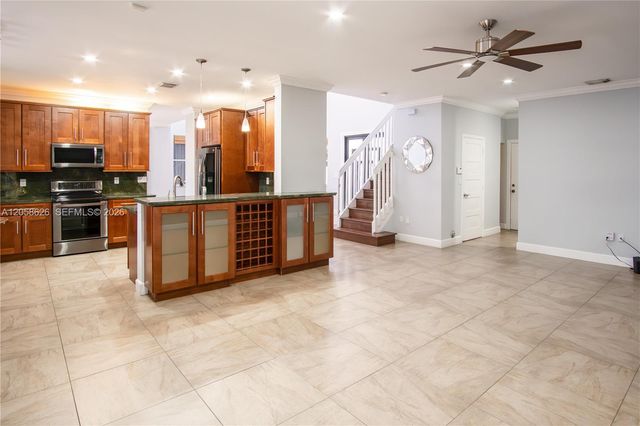 13836 SW 39th Ter, Miami, FL 33175