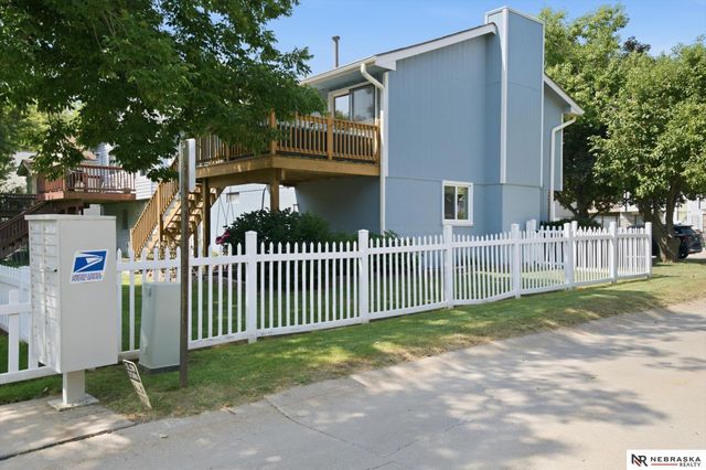 6103 S 77 Street, Omaha, NE 68127