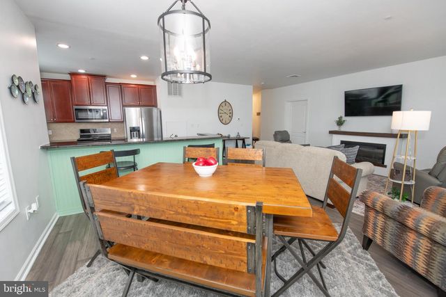 460 CARSON TER, Huntingdon Valley, PA 19006