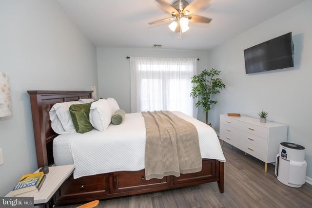 460 CARSON TER, Huntingdon Valley, PA 19006