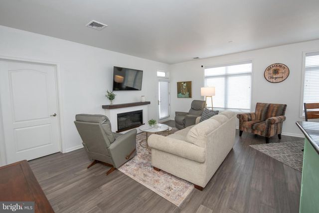 460 CARSON TER, Huntingdon Valley, PA 19006