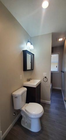 86 Pinehurst 1, Auburn, MA 01501