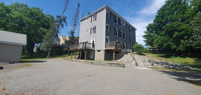 86 Pinehurst 1, Auburn, MA 01501