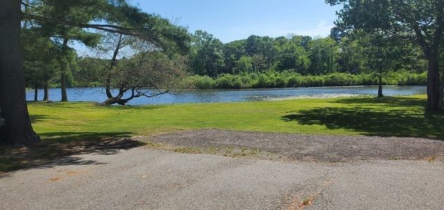 86 Pinehurst 1, Auburn, MA 01501