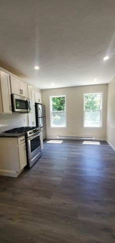 86 Pinehurst 1, Auburn, MA 01501