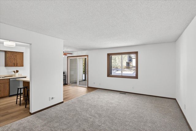 4372 Buckingham Court, Vadnais Heights, MN 55127