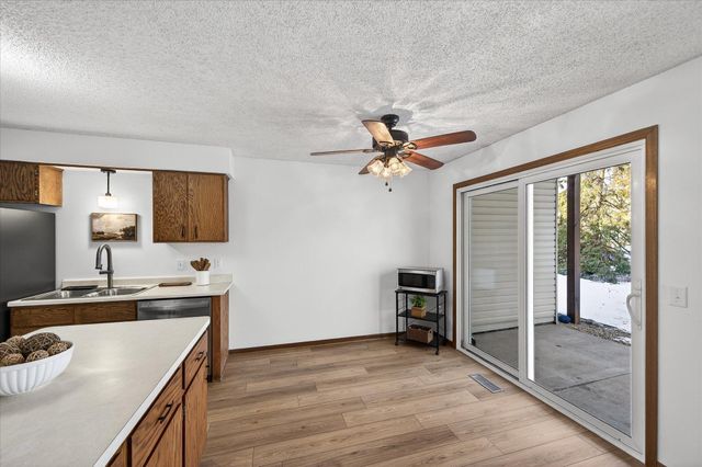 4372 Buckingham Court, Vadnais Heights, MN 55127