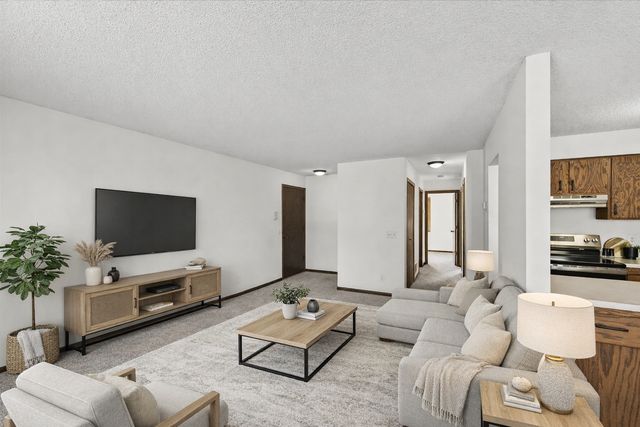 4372 Buckingham Court, Vadnais Heights, MN 55127