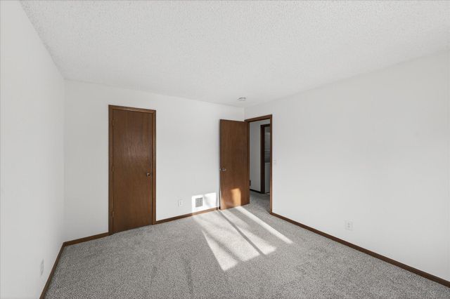 4372 Buckingham Court, Vadnais Heights, MN 55127