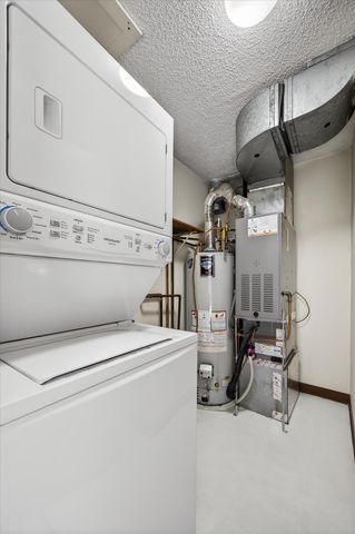 4372 Buckingham Court, Vadnais Heights, MN 55127