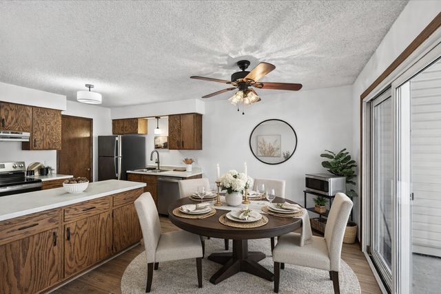 4372 Buckingham Court, Vadnais Heights, MN 55127