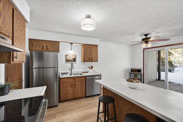 4372 Buckingham Court, Vadnais Heights, MN 55127