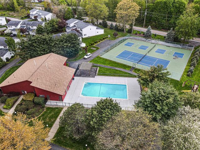 251 Tamerisk Lane, New Windsor, NY 12553