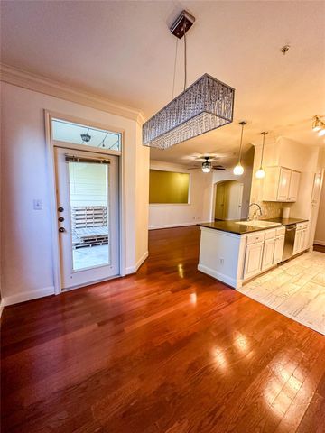 7701 Rialto BLVD 1122, Austin, TX 78735