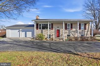 19022 LONGMEADOW RD, Hagerstown, MD 21742