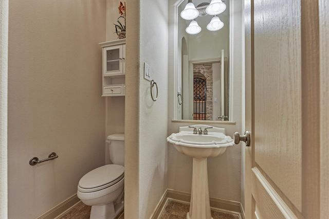 42 Carlyle Place, The Woodlands, TX 77382