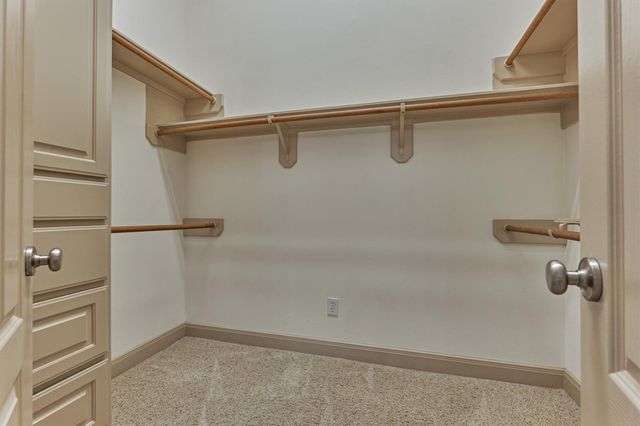 42 Carlyle Place, The Woodlands, TX 77382
