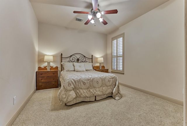 42 Carlyle Place, The Woodlands, TX 77382
