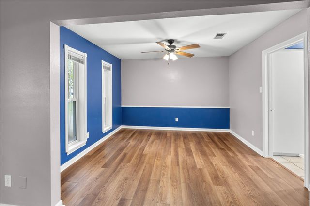 4019 Long Grove Drive, Taylor Lake Village, TX 77586