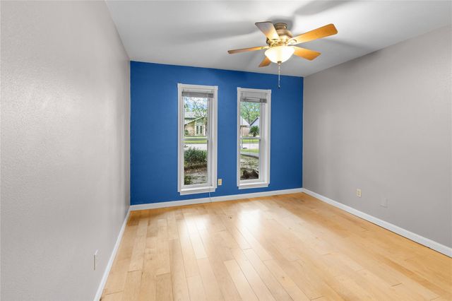 4019 Long Grove Drive, Taylor Lake Village, TX 77586