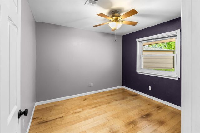 4019 Long Grove Drive, Taylor Lake Village, TX 77586