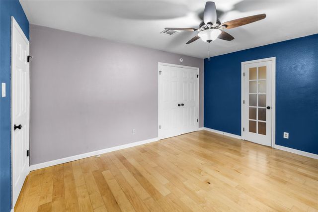 4019 Long Grove Drive, Taylor Lake Village, TX 77586