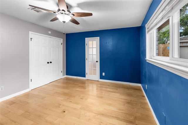 4019 Long Grove Drive, Taylor Lake Village, TX 77586