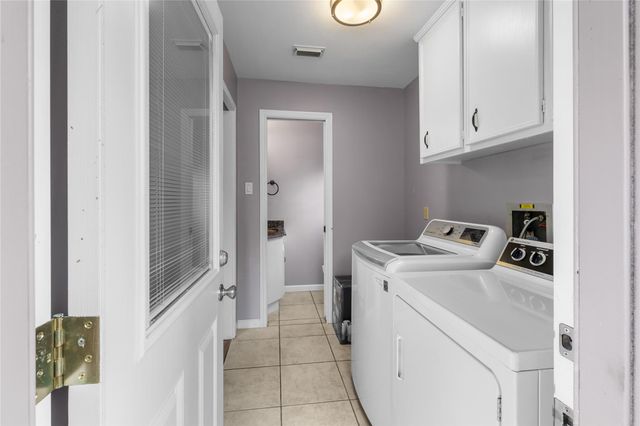 4019 Long Grove Drive, Taylor Lake Village, TX 77586