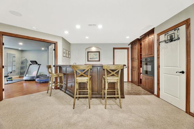 11 Crestway, Wellington, KS 67152