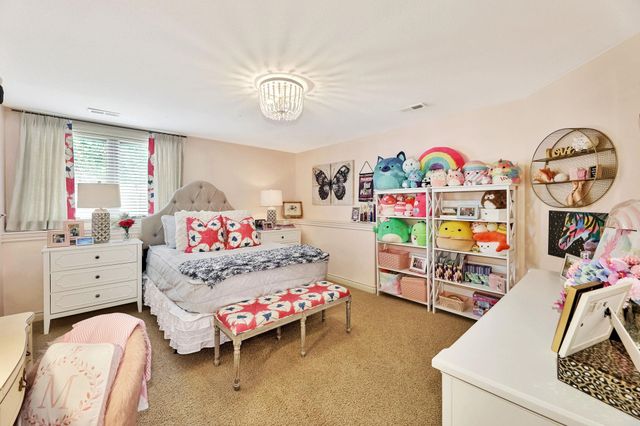 11 Crestway, Wellington, KS 67152