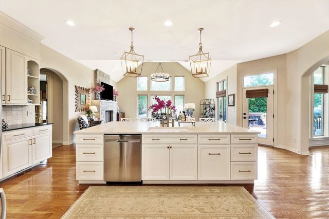 11 Crestway, Wellington, KS 67152