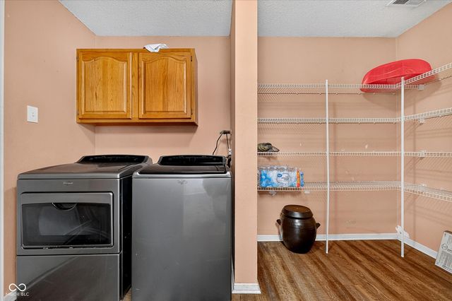 8422 Weathervane Court, Indianapolis, IN 46239