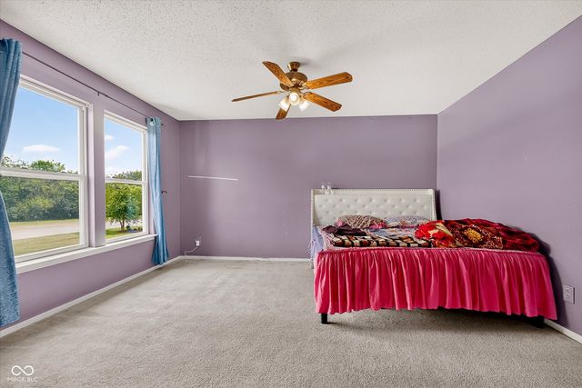 8422 Weathervane Court, Indianapolis, IN 46239