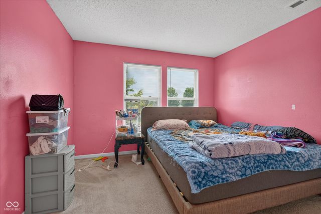8422 Weathervane Court, Indianapolis, IN 46239