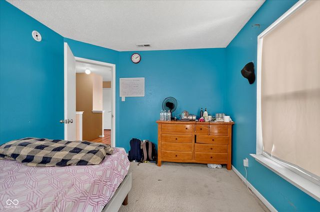 8422 Weathervane Court, Indianapolis, IN 46239