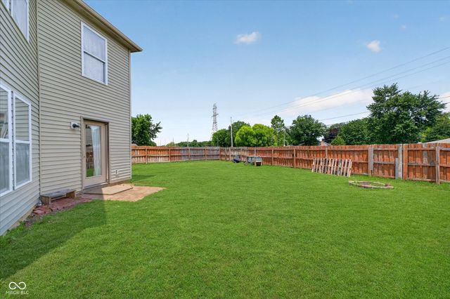 8422 Weathervane Court, Indianapolis, IN 46239