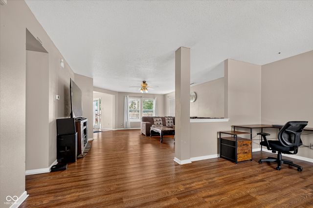 8422 Weathervane Court, Indianapolis, IN 46239