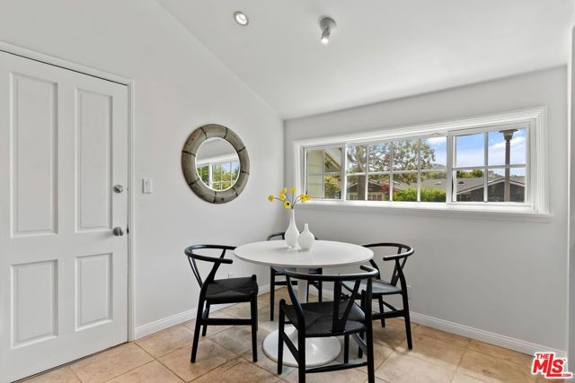 1401 Jonesboro Drive, Los Angeles, CA 90049