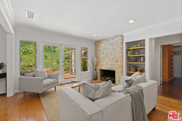 1401 Jonesboro Drive, Los Angeles, CA 90049