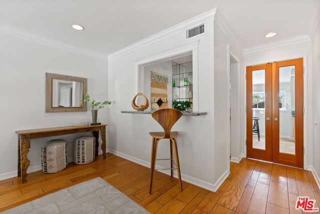 1401 Jonesboro Drive, Los Angeles, CA 90049