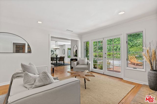 1401 Jonesboro Drive, Los Angeles, CA 90049