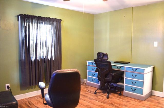 1300 Poquoson AVE, Poquoson, VA 23662