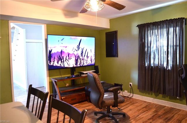 1300 Poquoson AVE, Poquoson, VA 23662