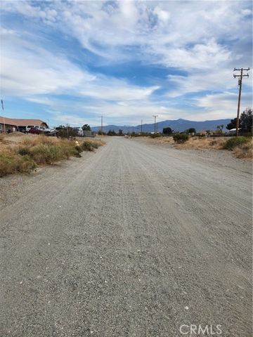 15 Beekley, Phelan, CA 92371