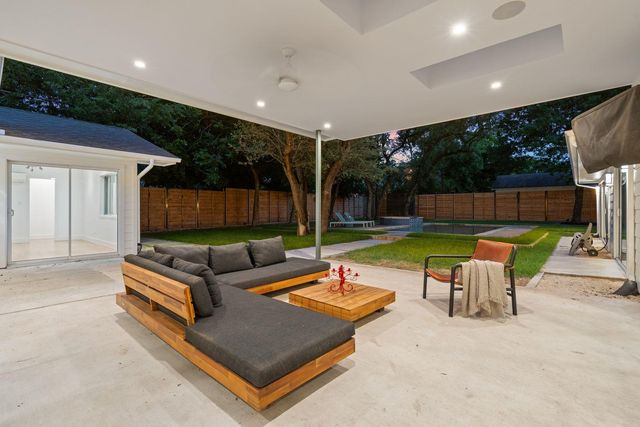 6905 Mesa DR, Austin, TX 78731