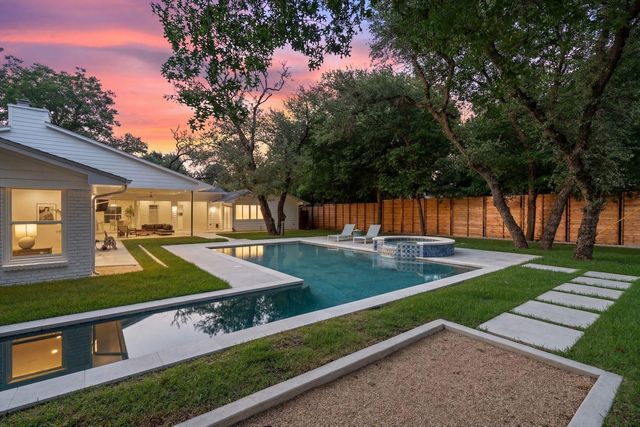 6905 Mesa DR, Austin, TX 78731