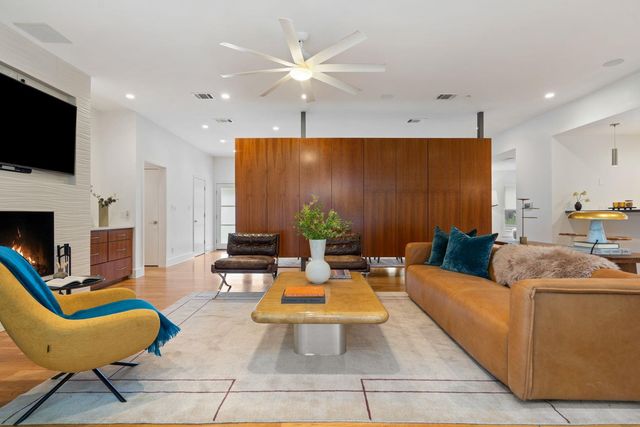 6905 Mesa DR, Austin, TX 78731