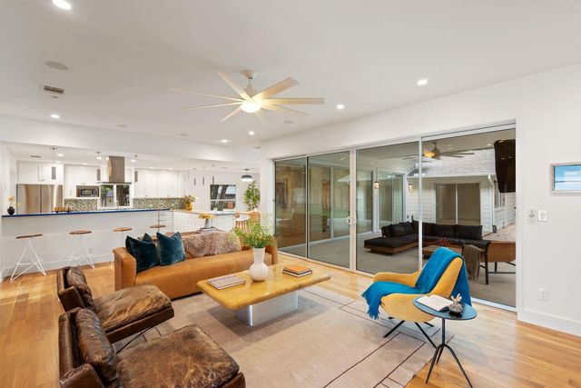 6905 Mesa DR, Austin, TX 78731